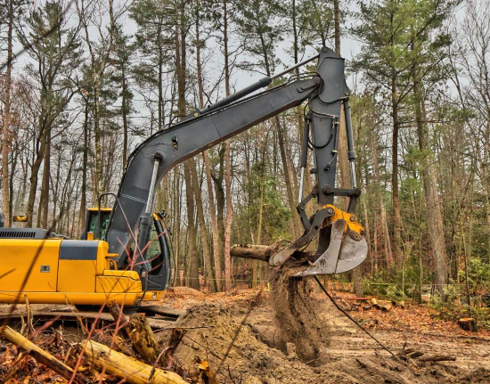 L&R Excavation a